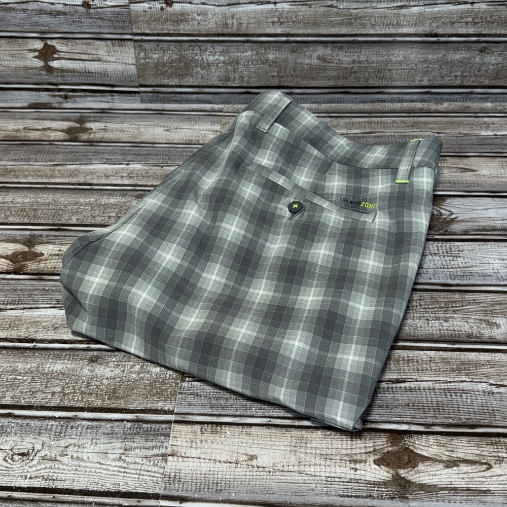 Tommy Bahama Shorts Mens 38 Gray Plaid IslandZone Cargo Golf Hybrid Performance